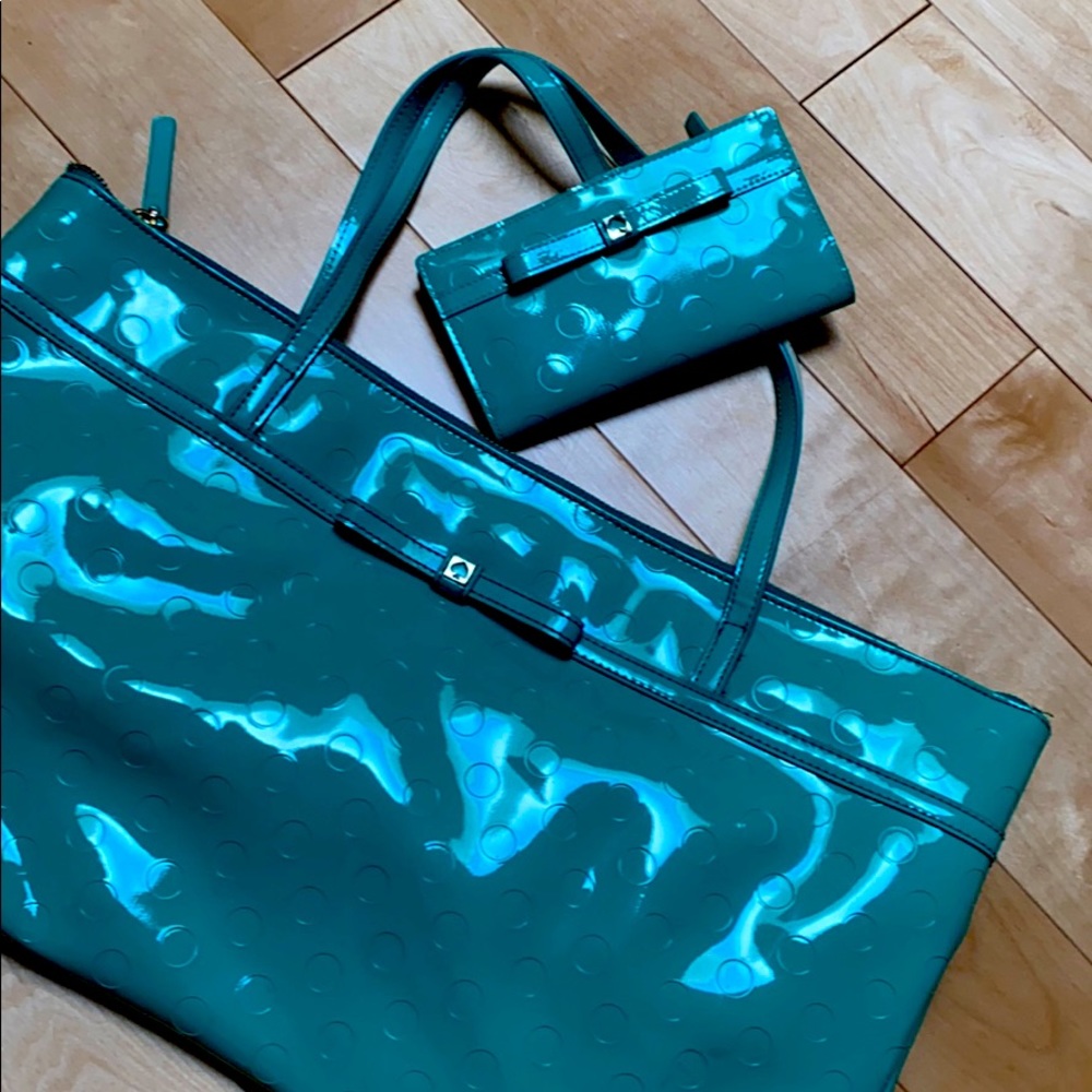 Kate Spade Tote bag and wallet set